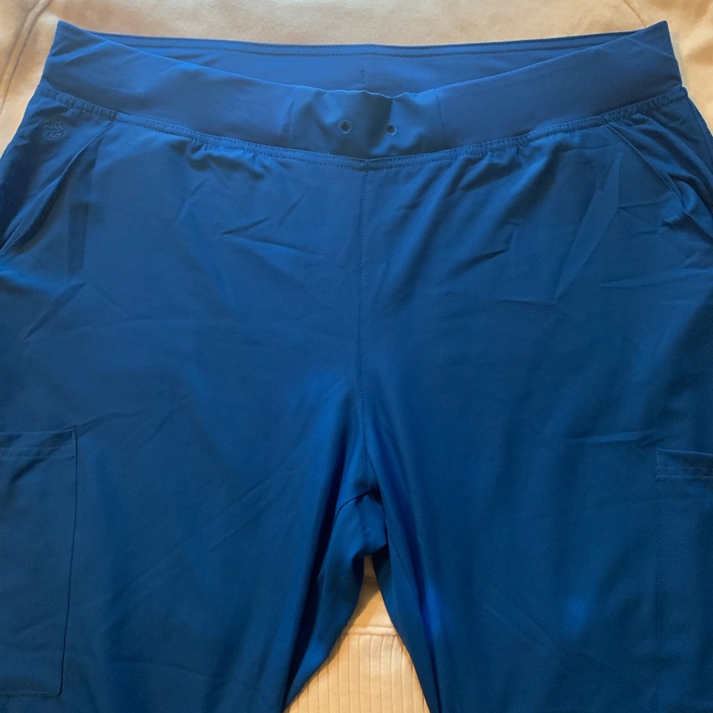 Med Couture scrub pants